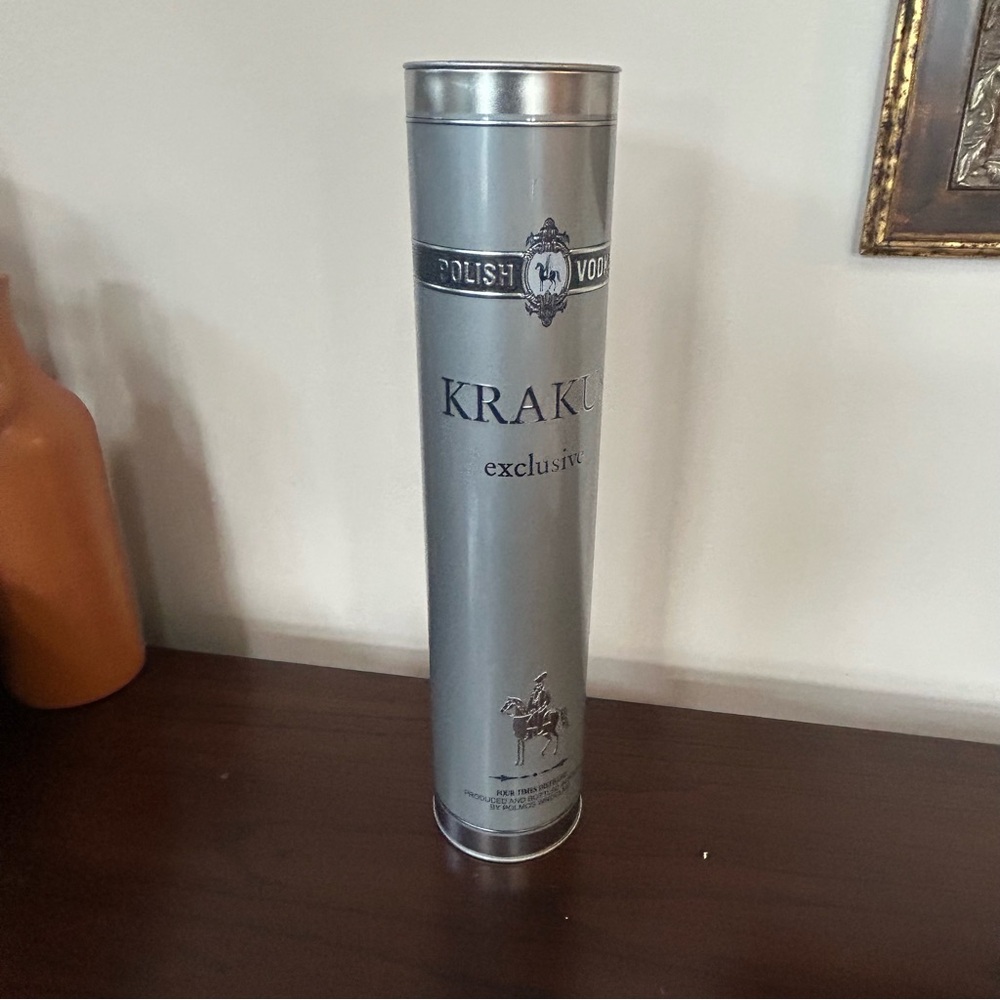 Free item: vodka tin